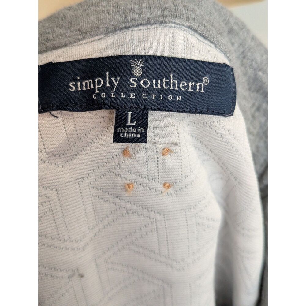 Simply Southern Gray Knit Pullover Sweater Large V-Neck Pearl Rhinestone Buttons - Picture 5 of 10